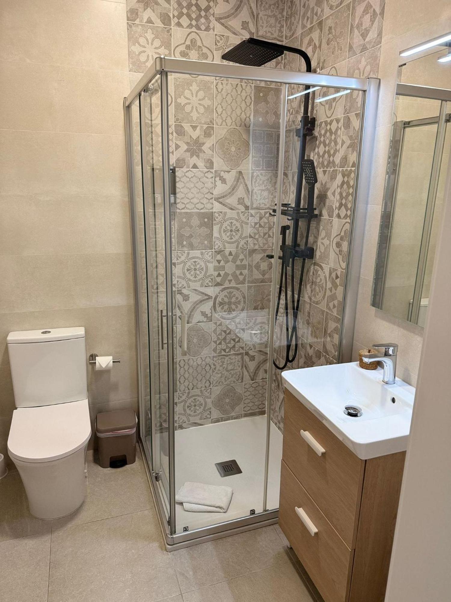 Apartamento Turistico Leo Baena Esterno foto
