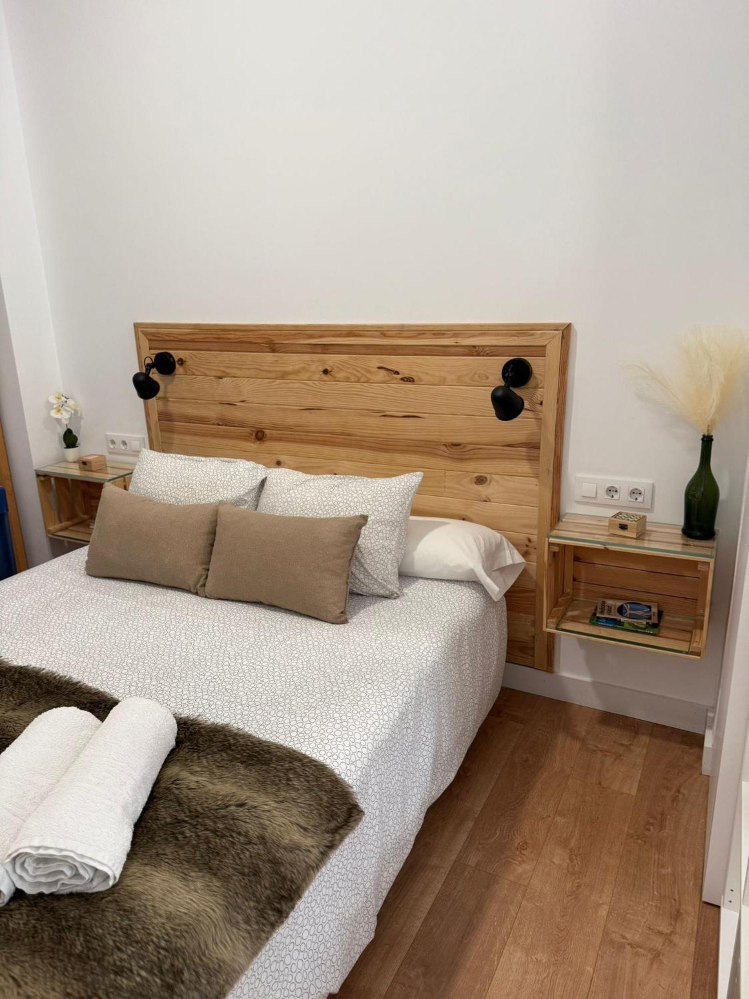 Apartamento Turistico Leo Baena Esterno foto